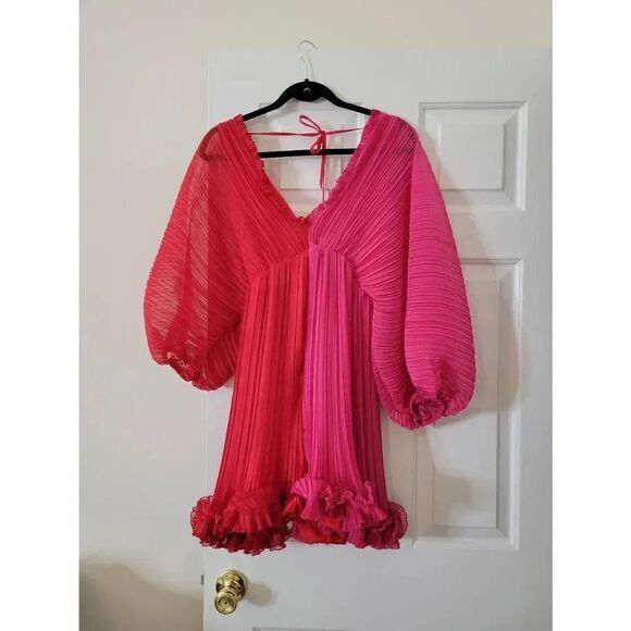 Nocturne Batwing Sleeve Pleated Mini Dress 42, L NWT - Picture 4 of 10